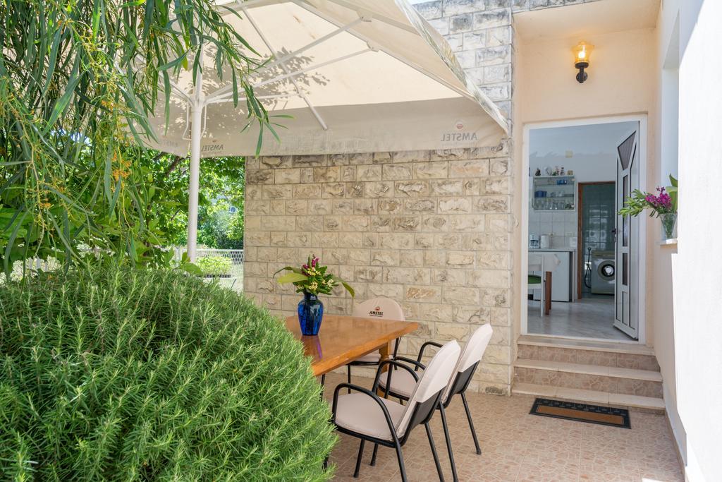 Apartments Coce Trogir Exterior photo