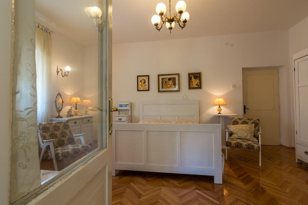 Apartments Coce Trogir Exterior photo