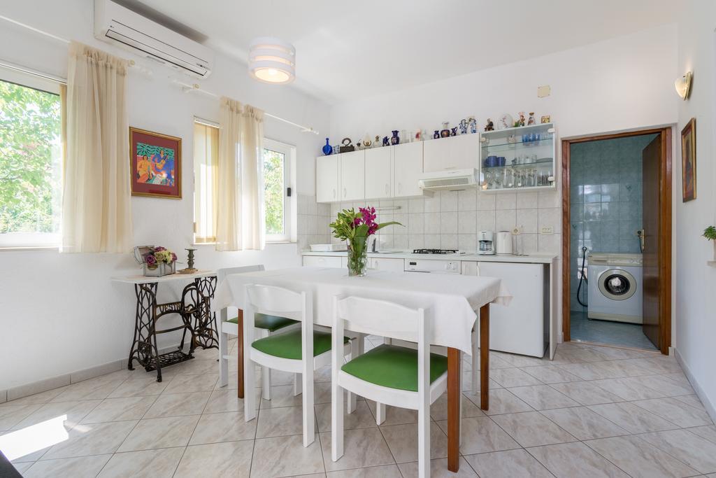 Apartments Coce Trogir Exterior photo