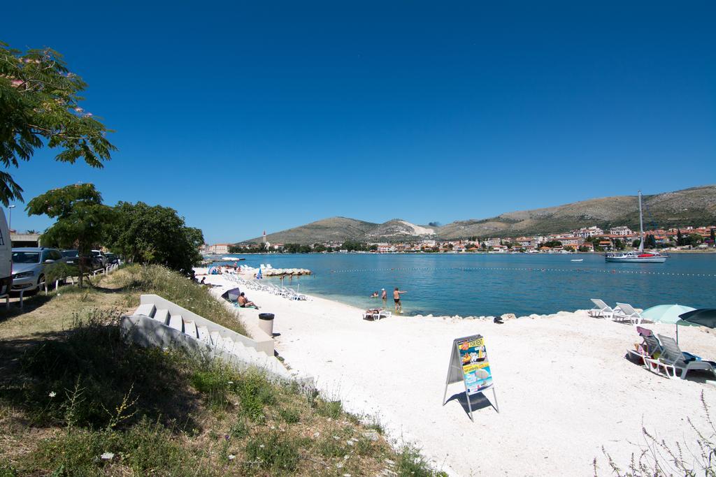 Apartments Coce Trogir Exterior photo