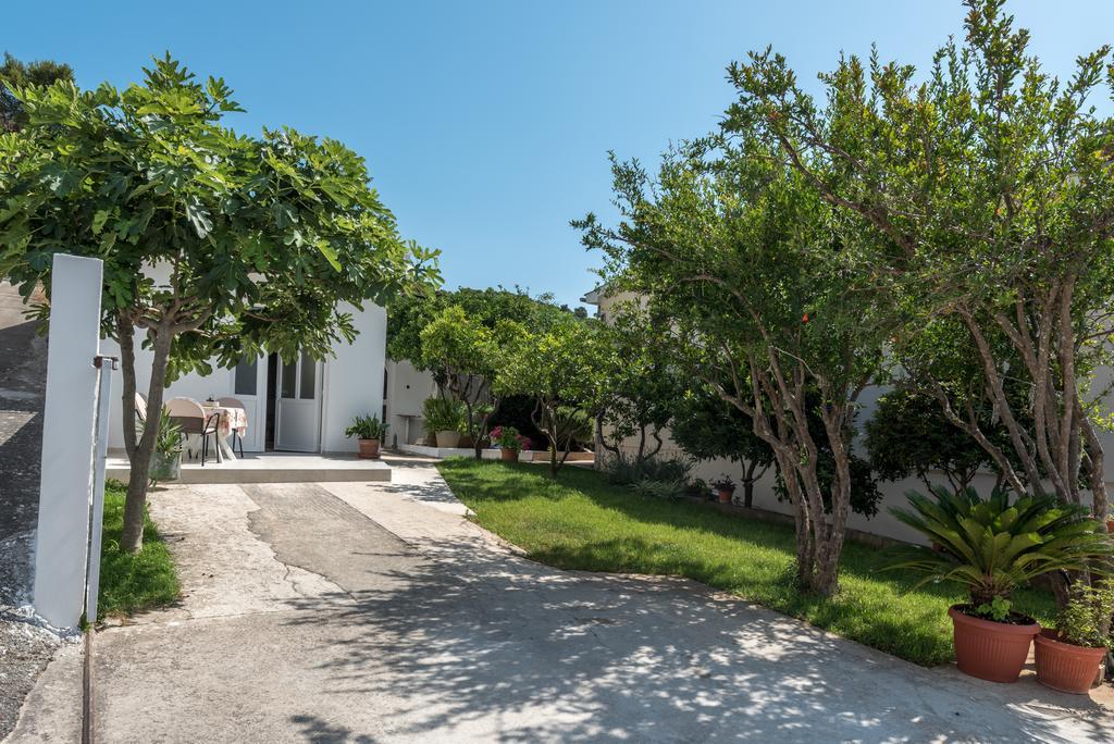 Apartments Coce Trogir Exterior photo