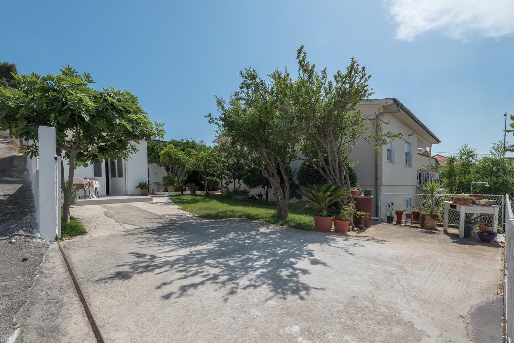 Apartments Coce Trogir Exterior photo