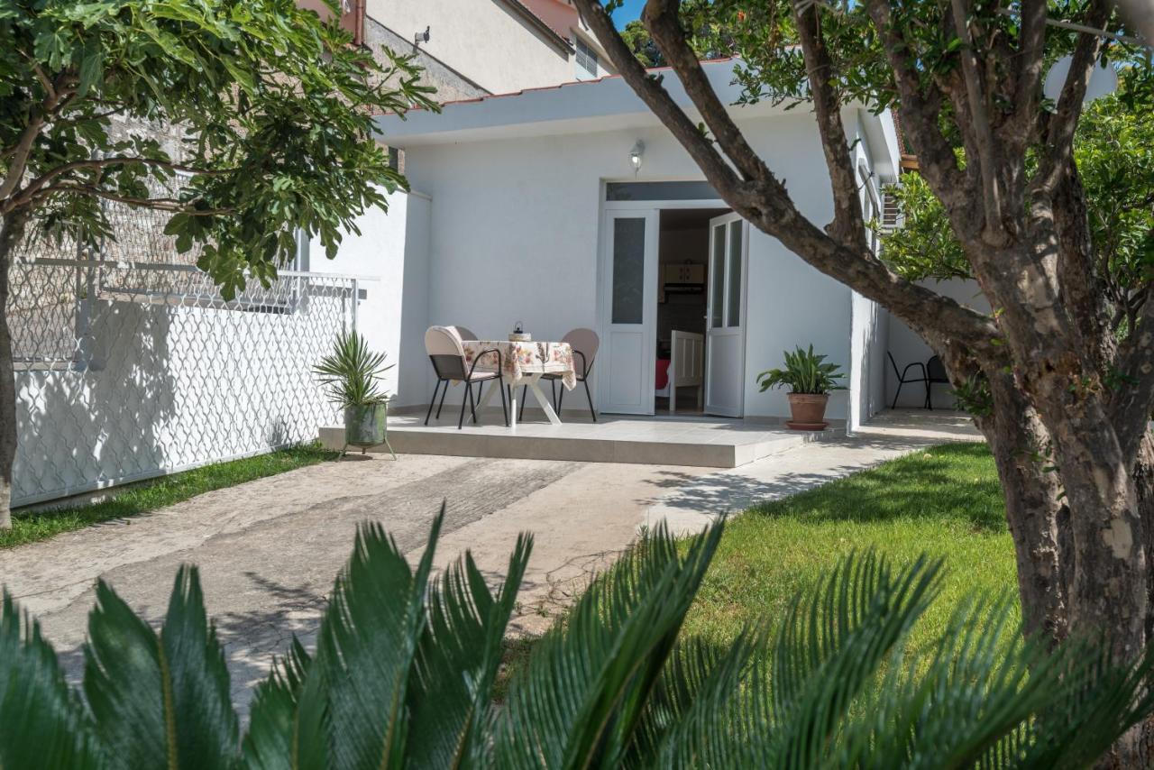 Apartments Coce Trogir Exterior photo